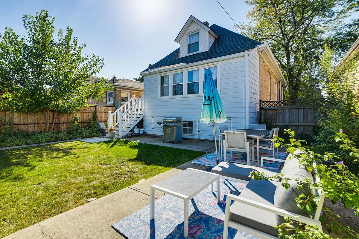 Patio - 4642 W Montana St #ID1306856P