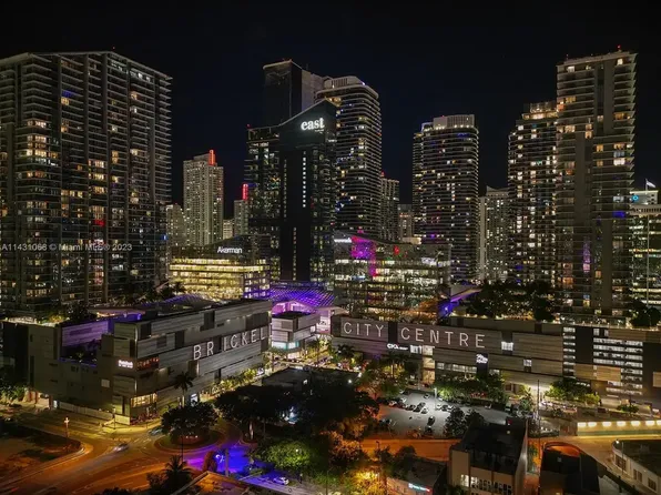 92 SW 3rd St, Miami, FL