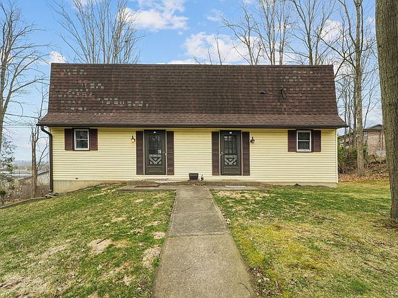 5th image of 107 Evergreen St