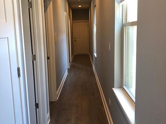 2nd image of 2414 W Arthington St #2