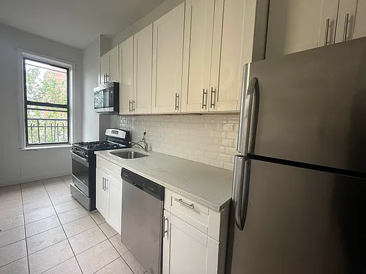 Rented by Premier One Realty LLC | media 7