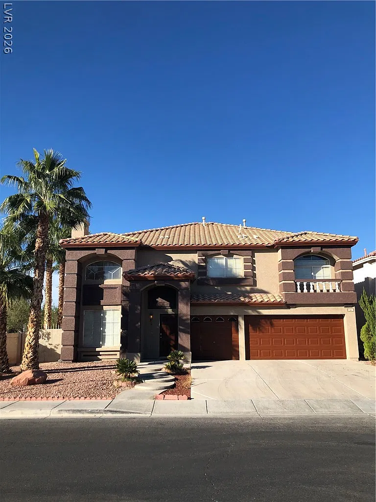 5 bed, 2.5 bath, 3108 sqft, $3,500 — Photo 1