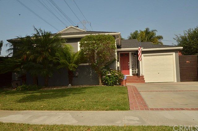 1st image of 17523 Glenburn Ave