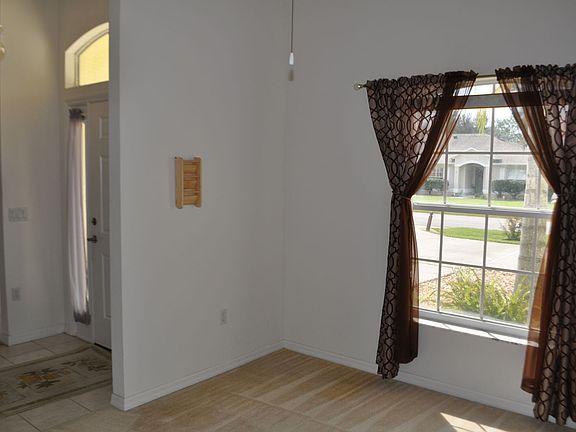 5th image of 28 White Dove Ln
