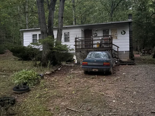 80 Ashlee Ln, Boones Mill, VA 24065