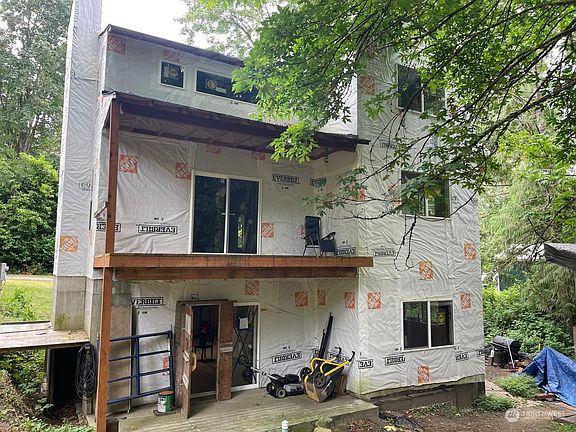 3rd image of 15814 62nd Ave NW