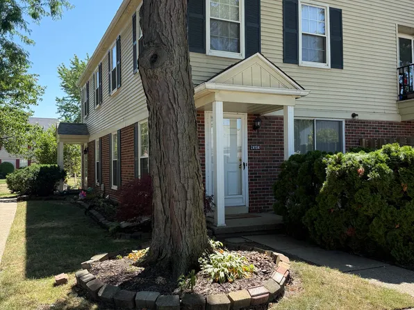 24104 Meadowbridge Dr, Clinton Township, MI 48035