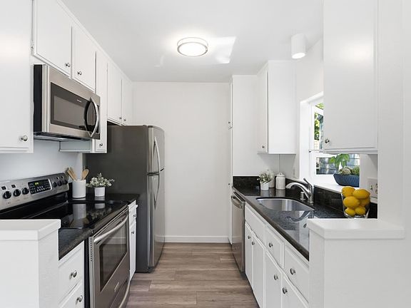5th image of 905 W Middlefield Rd APT 972