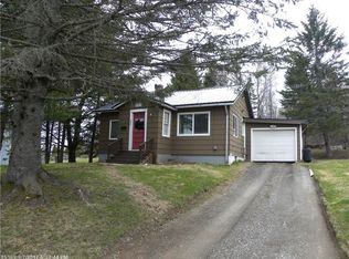 71 Fontaine Dr, Caribou, ME 04736