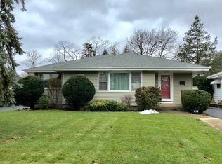 638 S Riverside Dr, Villa Park, IL 60181