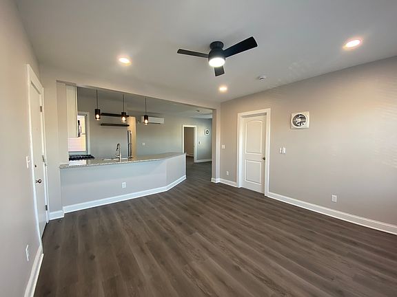 4th image of 1670 Woodward Ave #Avenue5