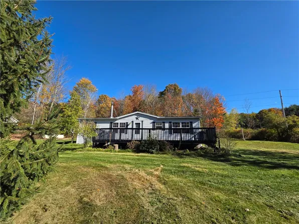 3 Swamp School Rd, Corning, NY 14830