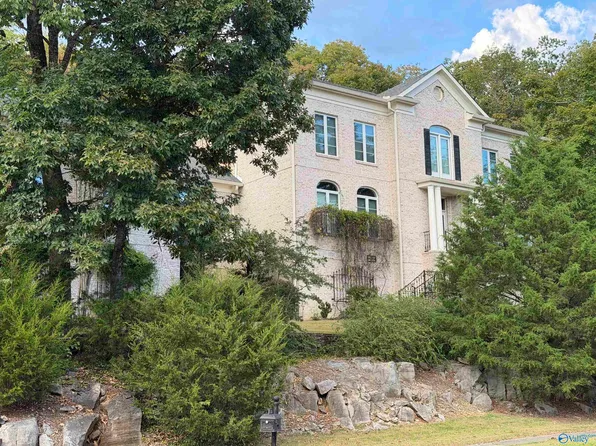 2721 Muir Woods Dr SE, Owens Cross Roads, AL 35763