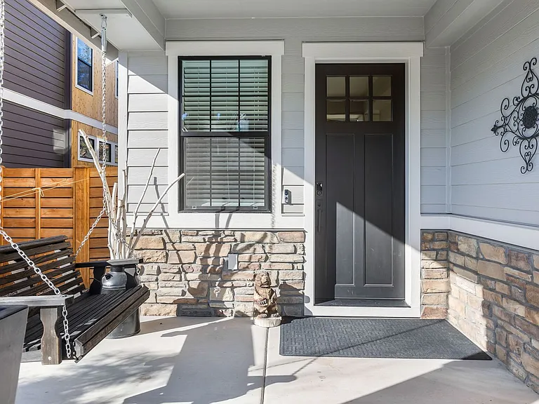 19318 SW Marshmallow Pl — Photo 3