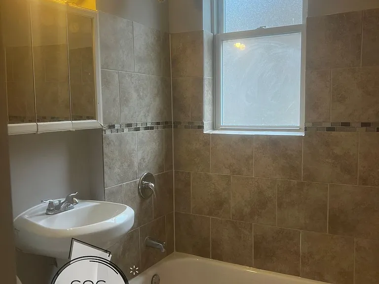 1315 S Komensky Ave #G — Photo 6
