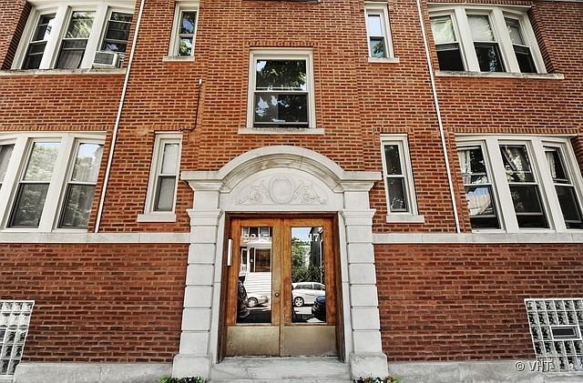 1st image of 2215 W Ainslie St #3