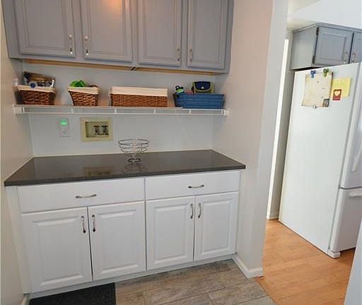 3rd image of 1405 Creek Pointe