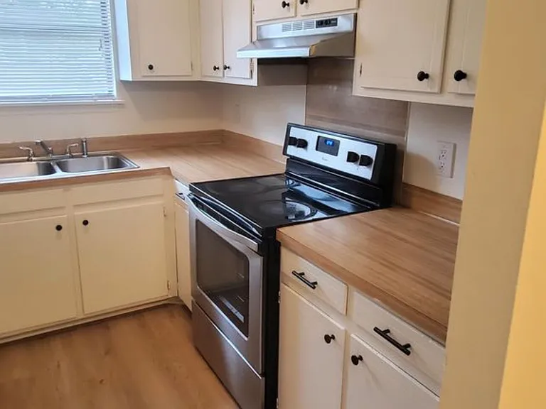 218 Miami St #2 — Photo 3