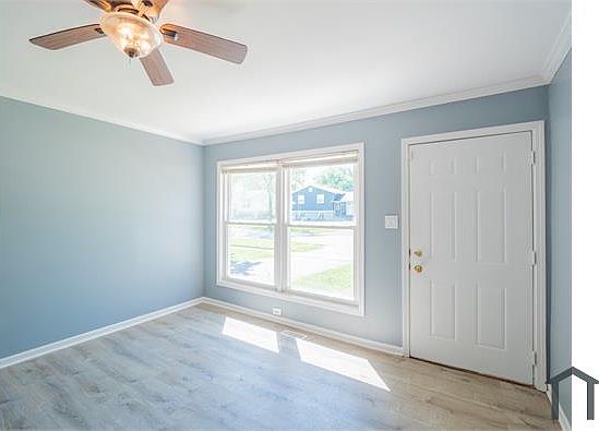 4th image of 3811 171st St