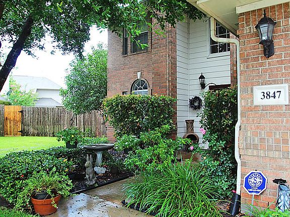 2nd image of 3847 Landon Park Dr