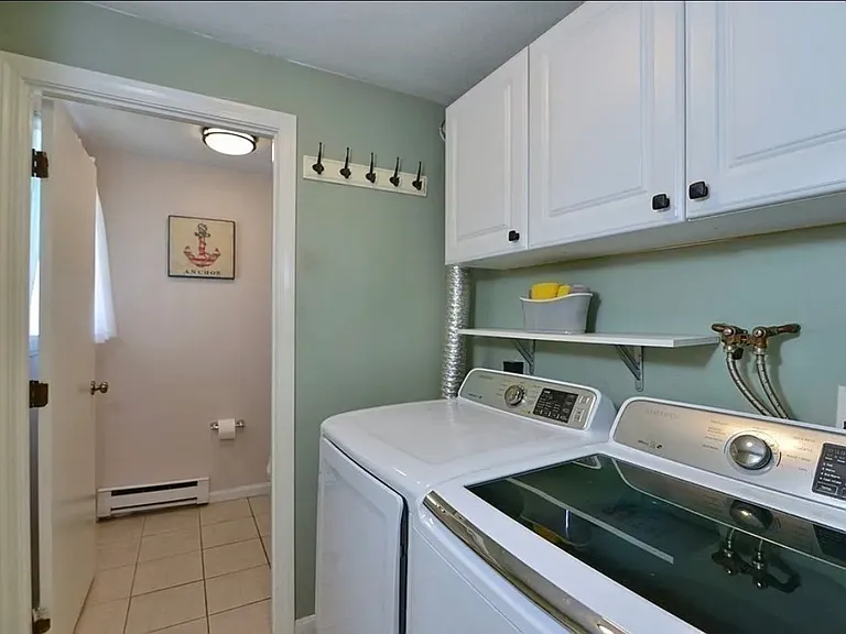 4 George St #3 — Photo 14