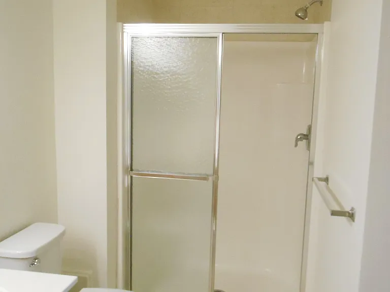 Amberley at Blue Bell Apartments — Photo 37