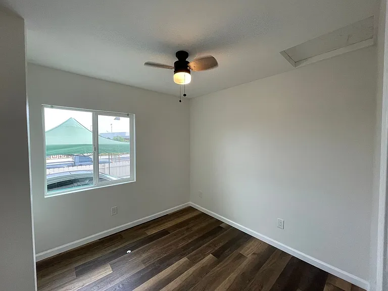 2866-70 Ocean View Blvd — Photo 4