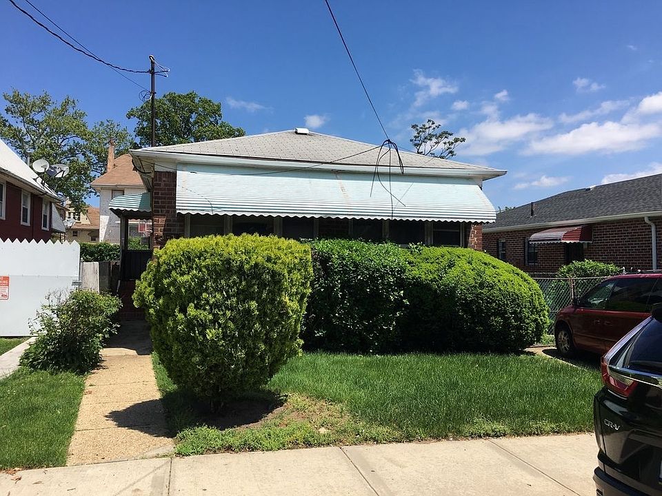 2nd image of 3131 Couch Pl