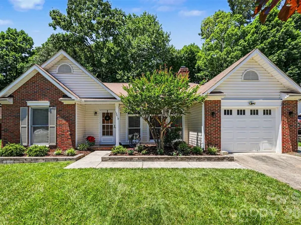 12619 Levins Hall Rd, Huntersville, NC 28078
