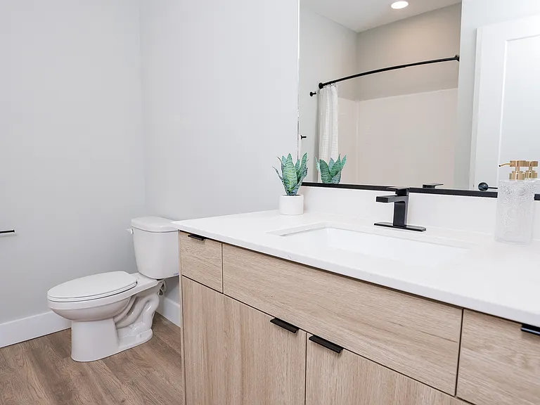 60 E Green St #212 — Photo 25