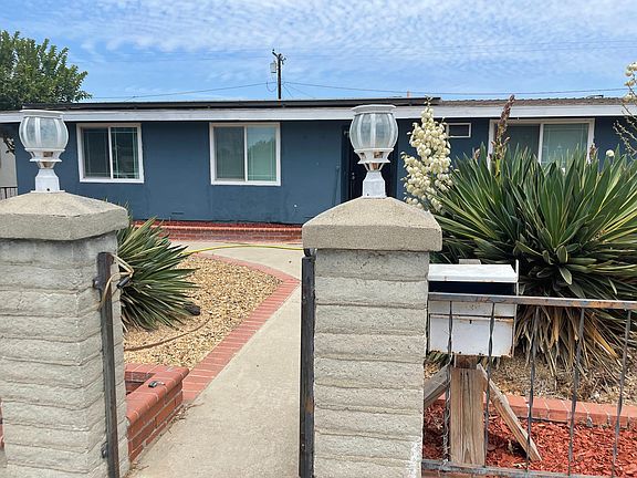 3rd image of 21741 Harvard Blvd APT 1