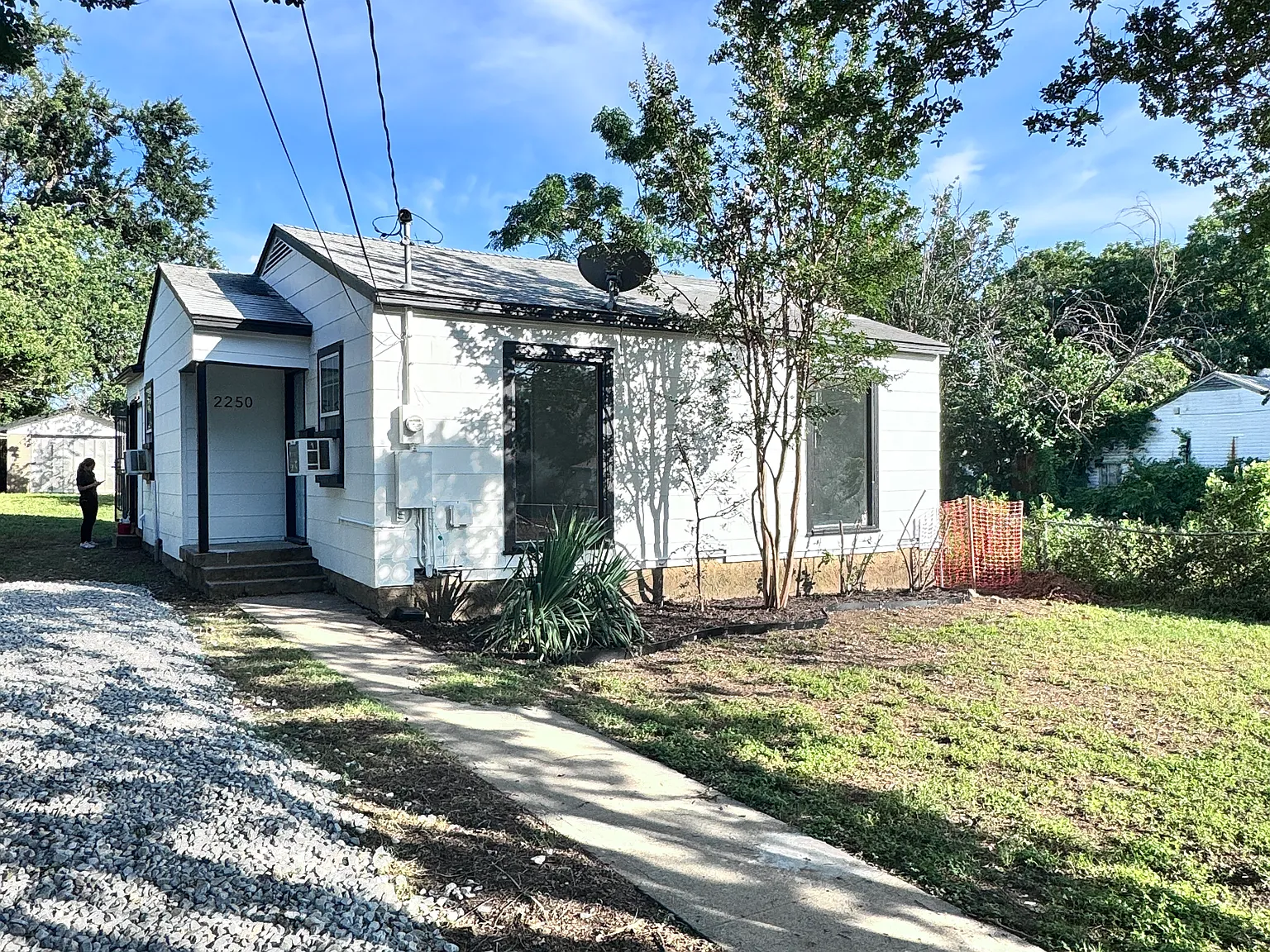 2 bed, 906 sqft, $1,650 — Photo 3