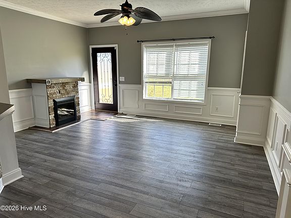 5th image of 103 Meadowview Rd