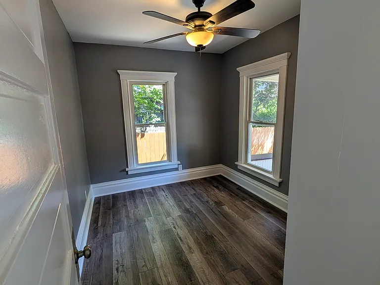 115 S Commonwealth Ave #1 — Photo 3