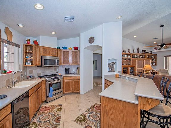 5th image of 13233 E 54th Dr