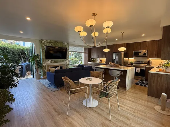 404 Bonair St, La Jolla, CA 92037