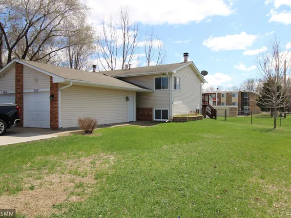 5821 84 1/2 Ave N, Brooklyn Park, MN 55443