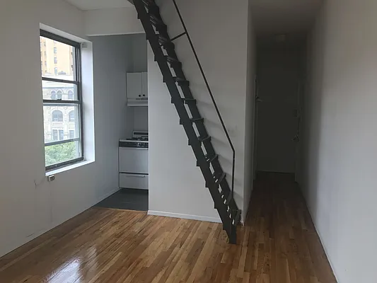 Rented by Royalty Living NYC | media 32