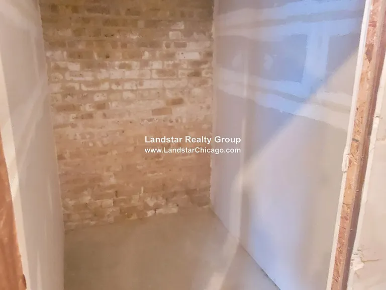 3743 W Argyle St #3 — Photo 20