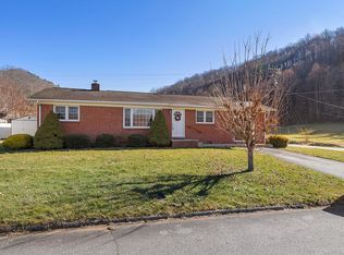 14 Kathy Dr, Waynesville, NC 28786