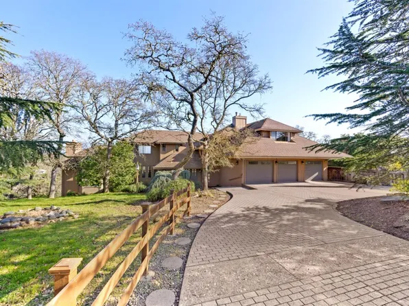 80 Atherton Oaks Drive, Novato, CA 94945