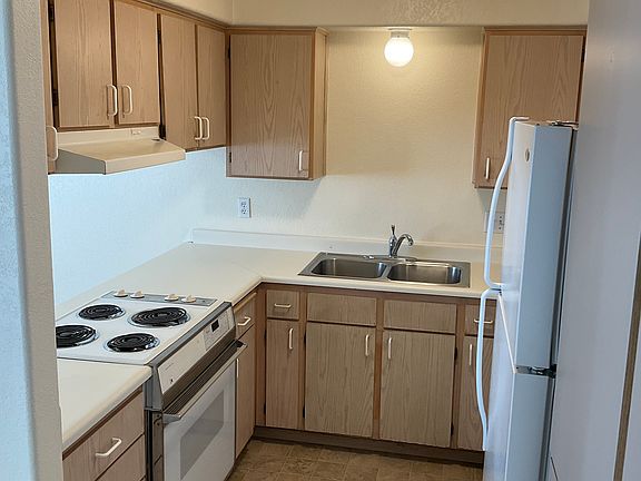 1652Dkitchen_10082025