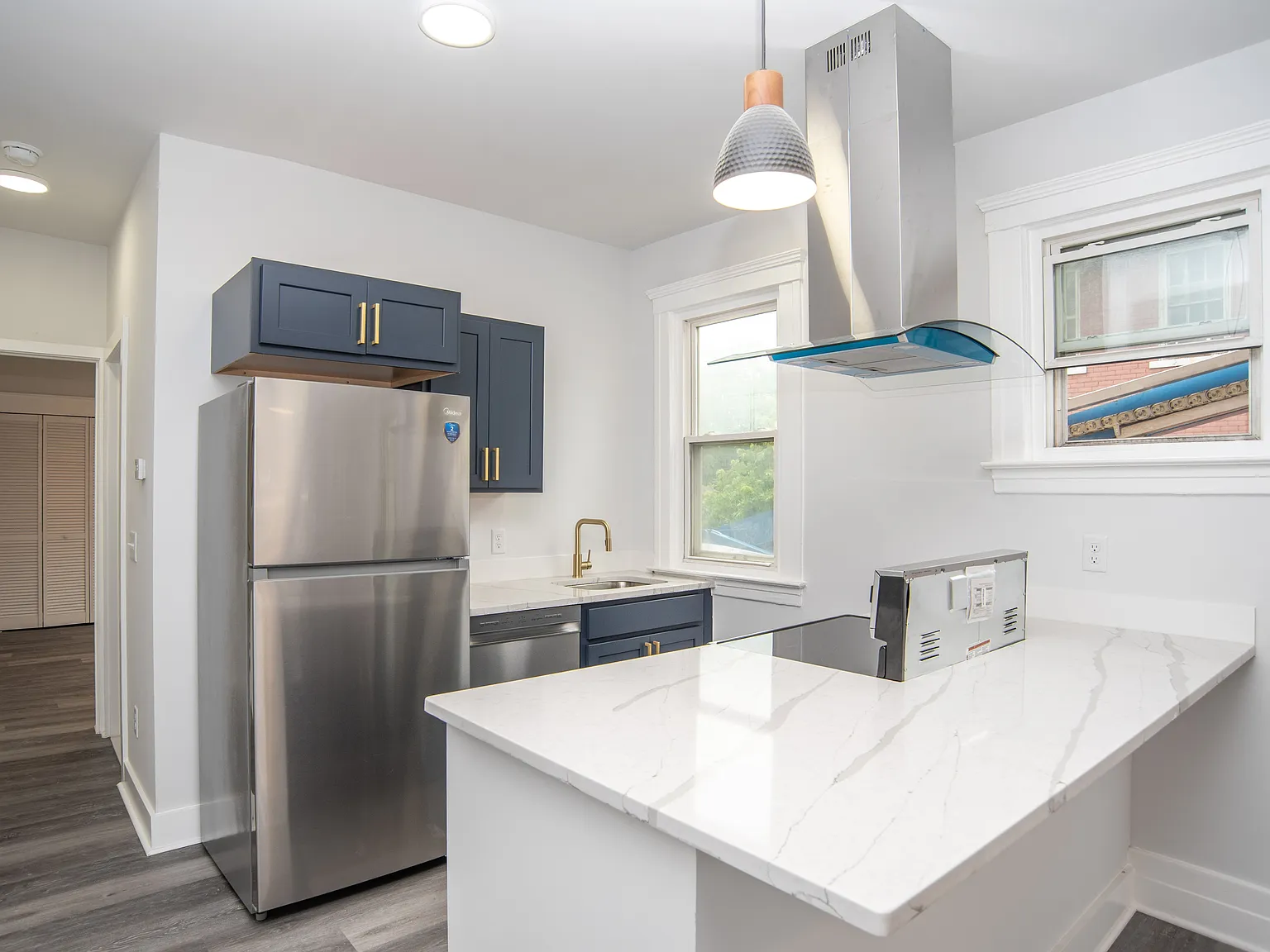 1 bed, 650 sqft, $1,100 — Photo 4