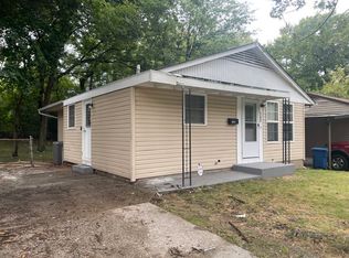142 Ben Nevis Rd, Saint Louis, MO 63137
