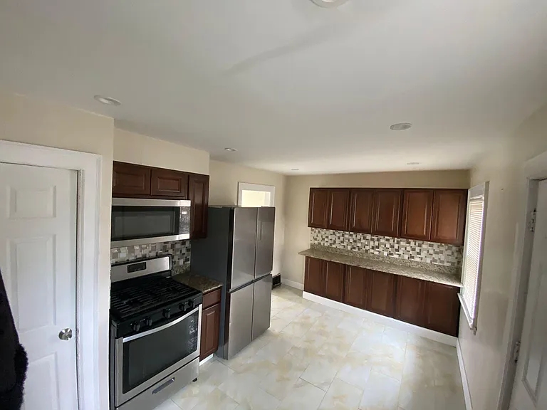 6309 Miller Rd — Photo 4