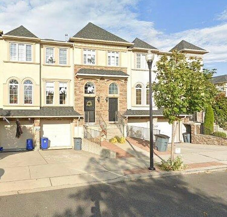 1st image of 37 Dovetree Ln