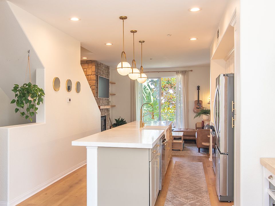 1st image of 810 Harbor Cliff Way Unit 223
