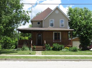 706 5th St, Lomira, WI 53048