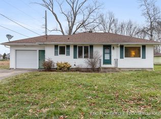 1860 Maplerow Ave NW, Grand Rapids, MI 49534