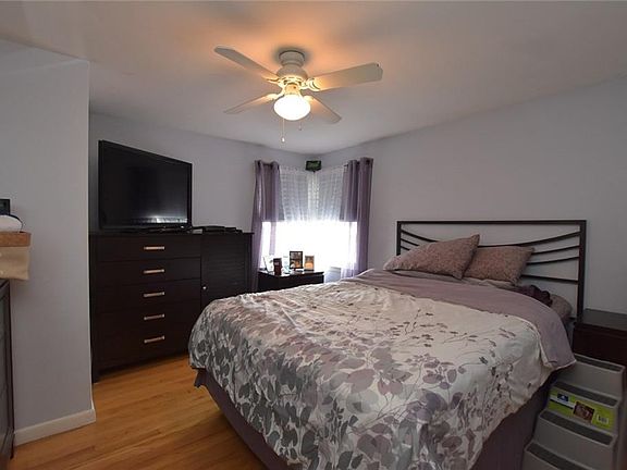 2nd image of 50 Morgan Ave